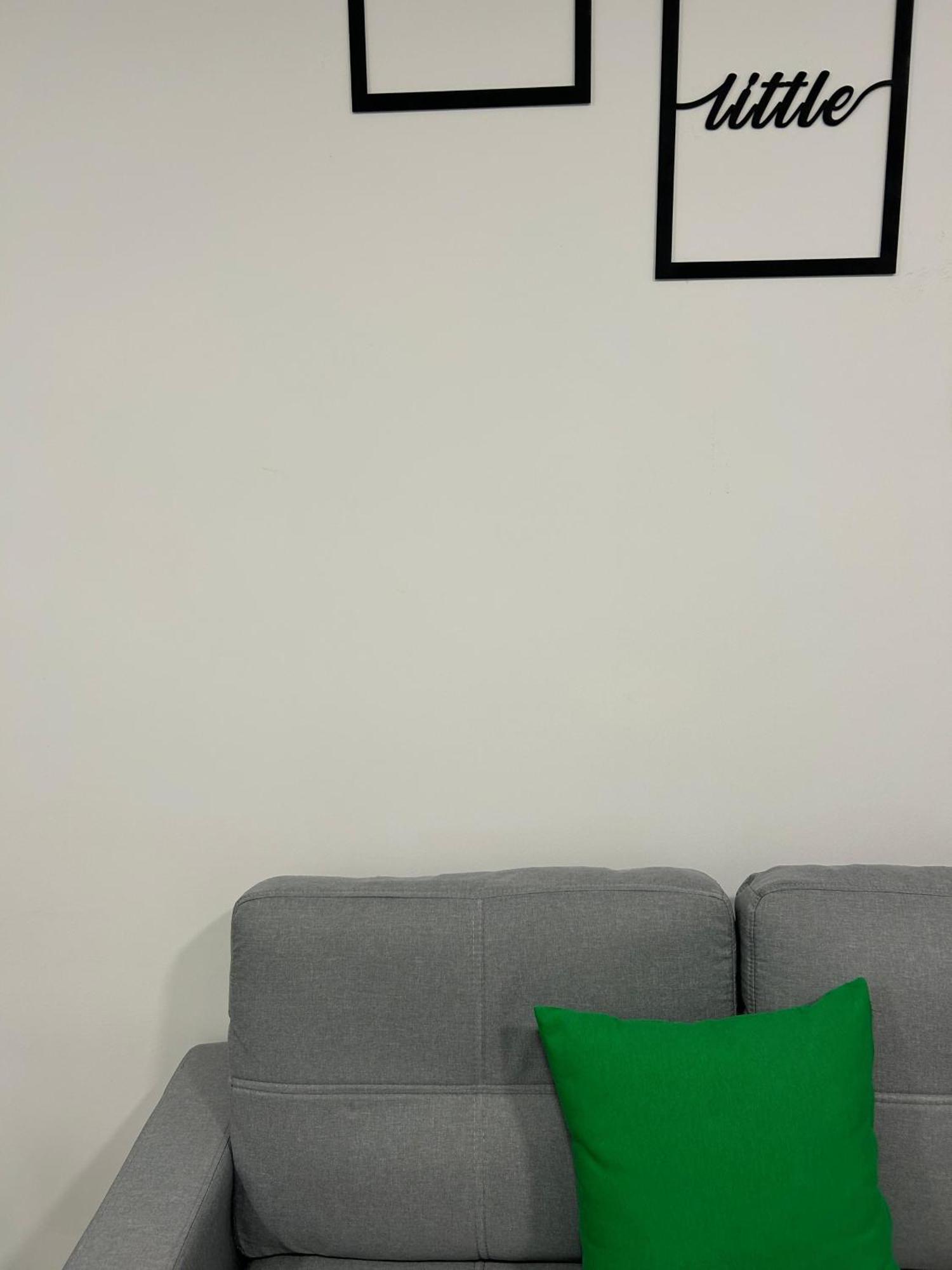A Unos Pasos A Paseo Del Prado Apartman Madrid Kültér fotó