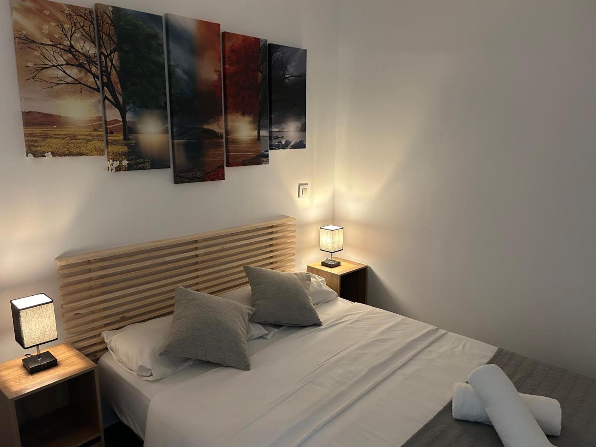 A Unos Pasos A Paseo Del Prado Apartman Madrid Kültér fotó